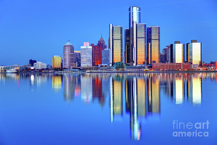 Detroit skyline with Renaissance Center - Metro Detroit service area